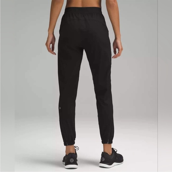 Lululemon Adapted StateJoggers 6 - Picture 4 of 5